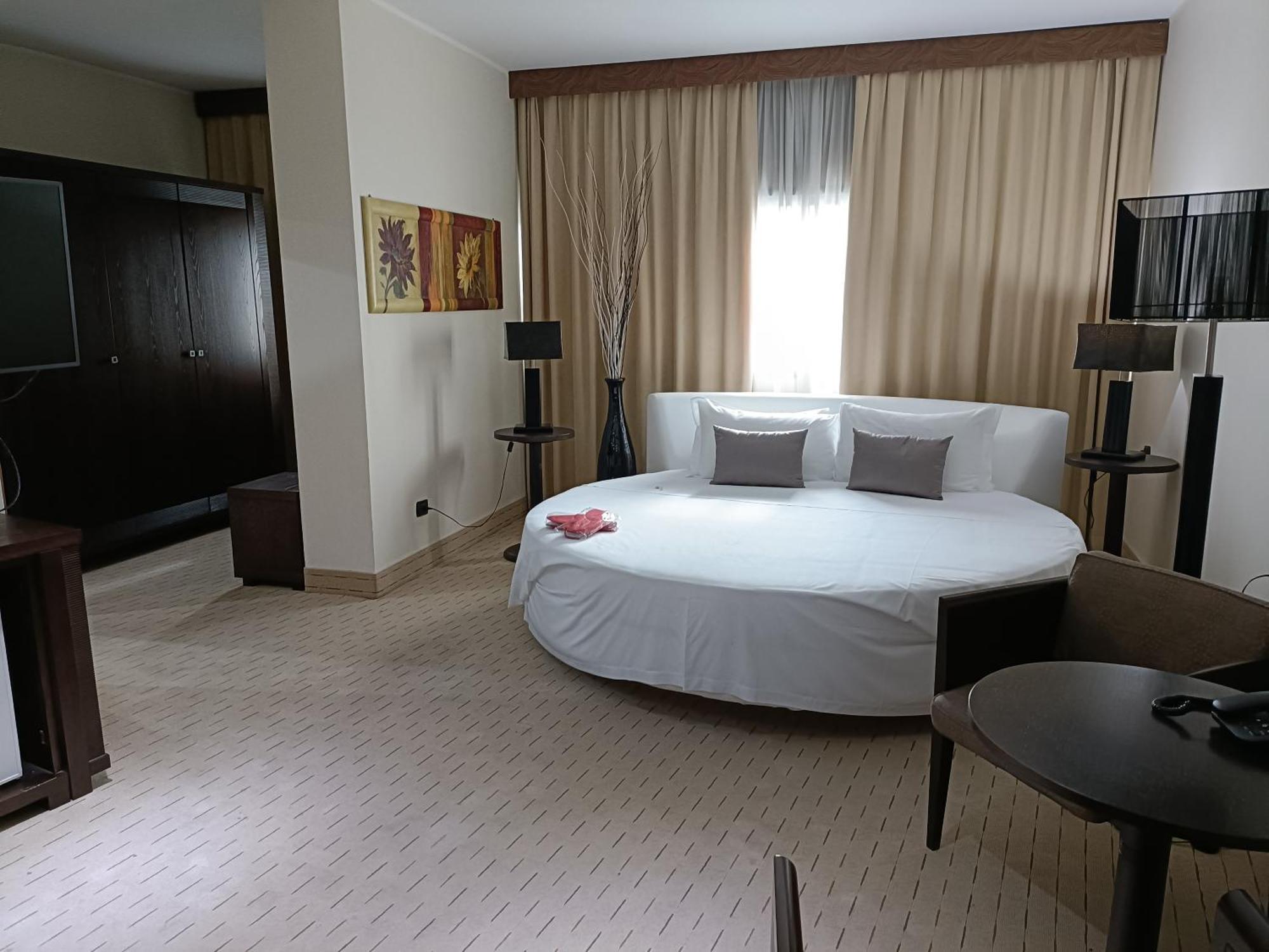 Ninfa Hotel 3*